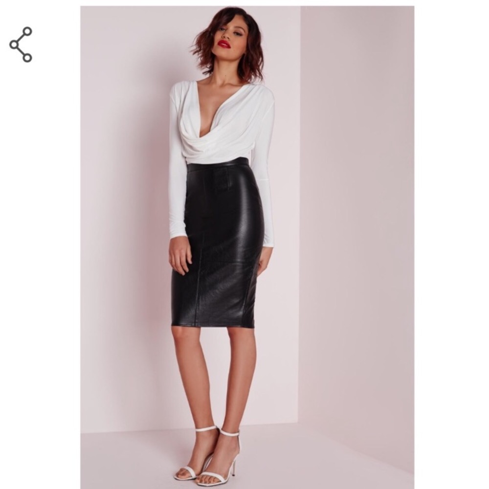 SALE! 💥 Vegan Leather faux leather midi skirt - Picture 2 of 5